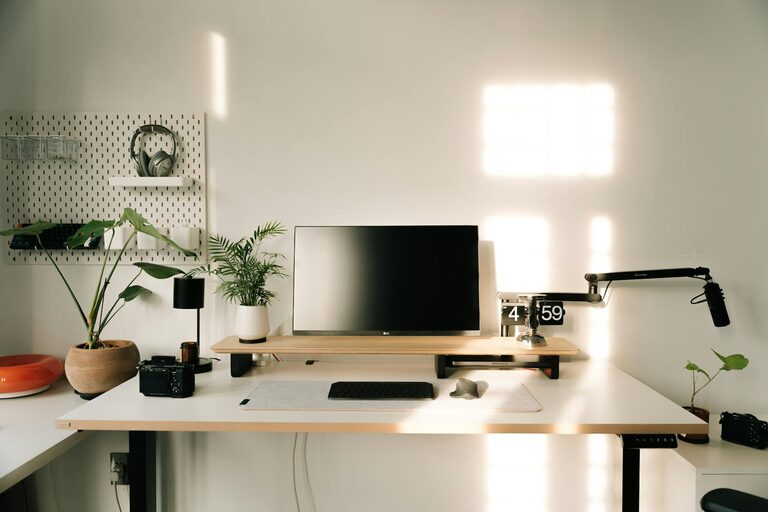 How to Create a Productive Home Office Space